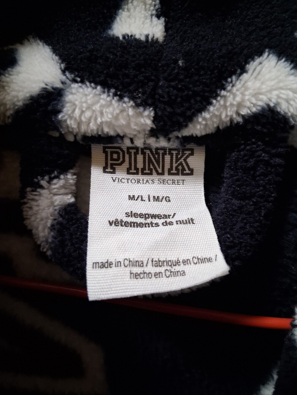PINK VICTORIAS SECRET LOGO SHORT ROBE BLACK & WHITE SIZE M/L LIKE NEW - Picture 3 of 3